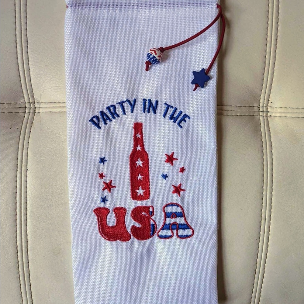 The "Party in the USA" Bottle Holder